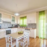 Iliotropio Villa *